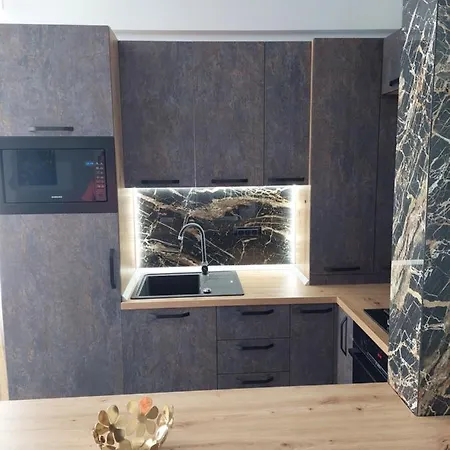 Azzuro Apartment 1 * Năvodari